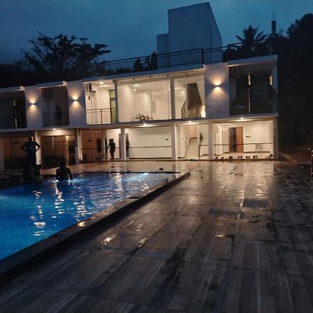 Crystal Riverston Deck Matale Exterior foto