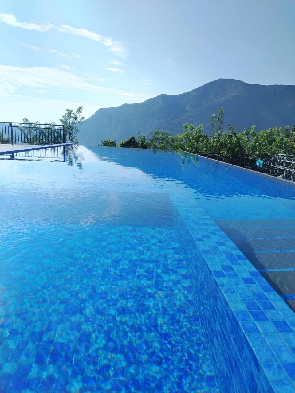 Crystal Riverston Deck Matale Exterior foto